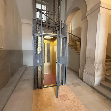 Maison Aurora - Reception